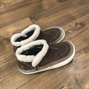 Merrell Shoes | Sherpa trim size 6.5